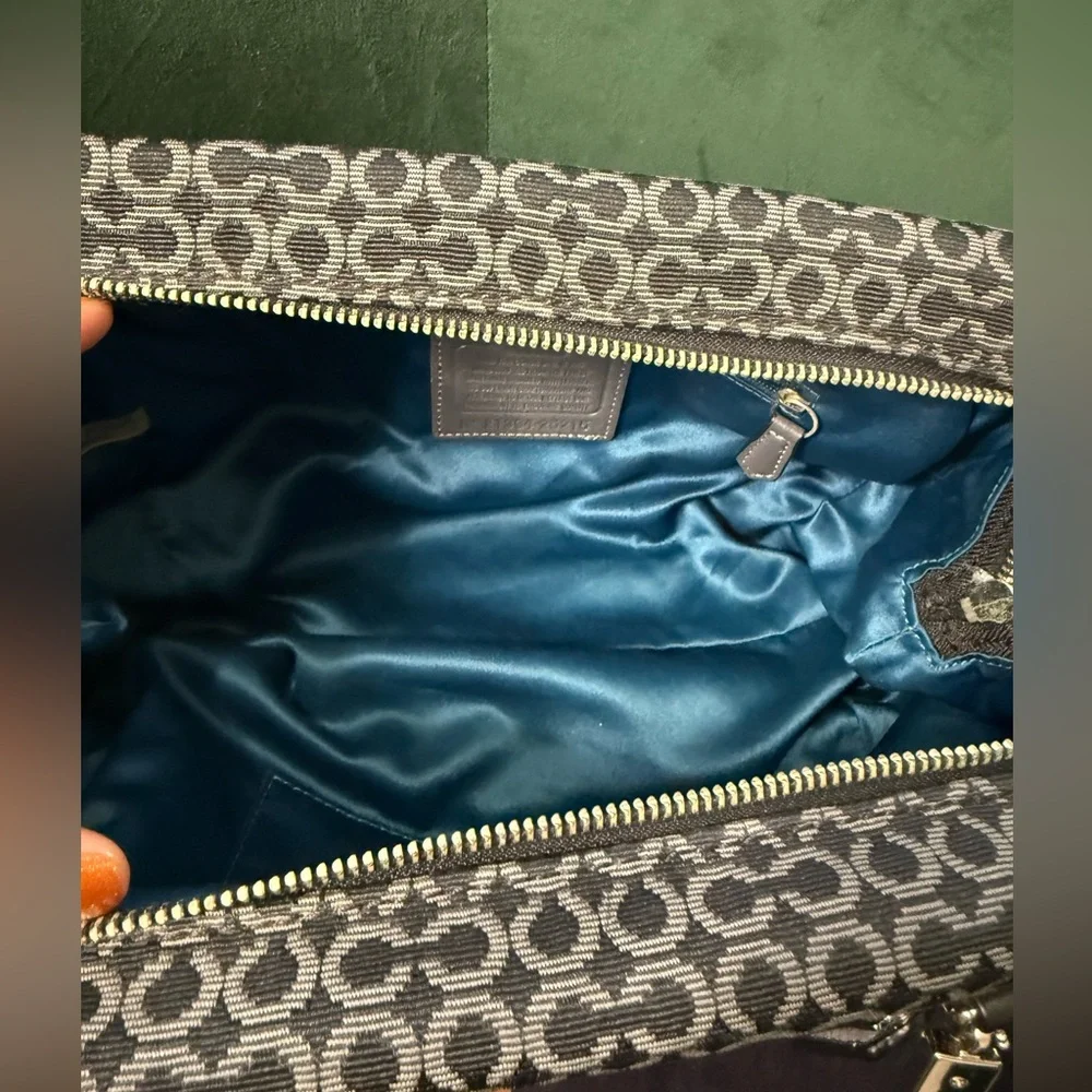 Coach Black and Gray Patterned Shoulder Bag - Picture 10 of 12